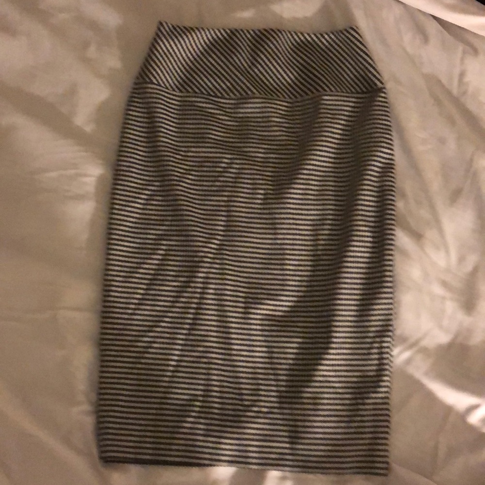 NWT tooth Hound black and white skirt